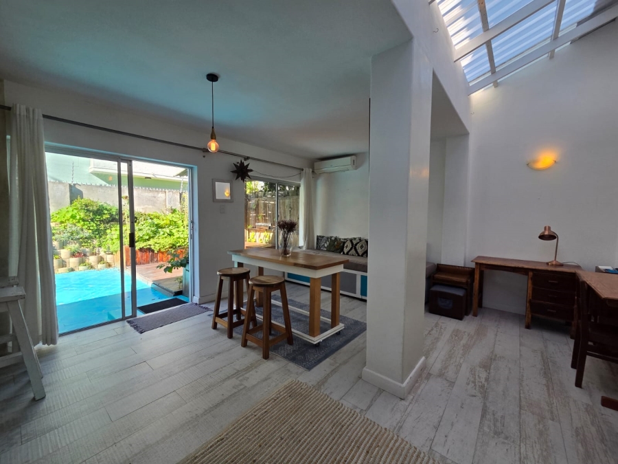 To Let 1 Bedroom Property for Rent in Sea Point Western Cape
